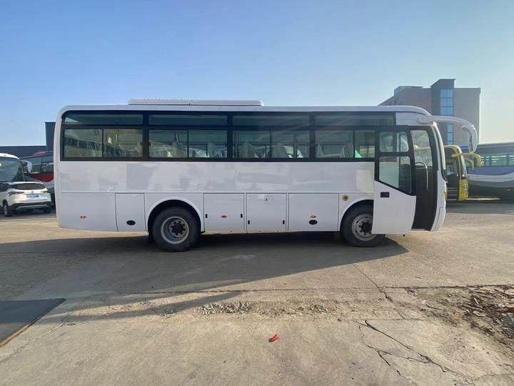 7m 35 좌석 앞 엔진 사용 된 코치 버스 수동 변속기 최고 속도 71 90 km/h