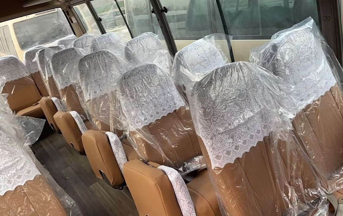좋은 상태 30 좌석 디젤 연료 타입 수동 변속기와 함께 사용 된 코스터 버스