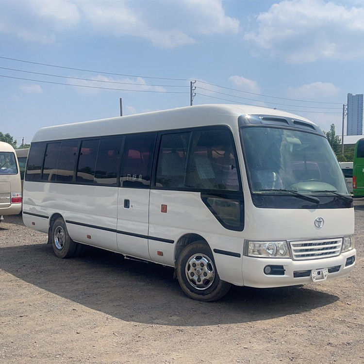 디자인 30 좌석 토요 타 코스터 버스 4L 엔진 용량과 113/5200kw 최대 전력