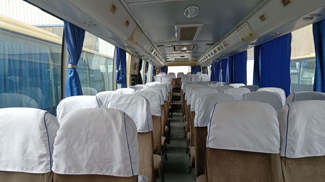 수동변속기와 함께 65 좌석 사용 여객버스 횡단보도형 무게 13240kg