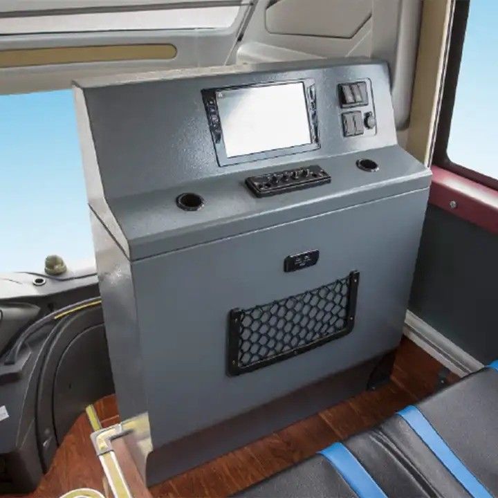 중고차 버스 336hp 50-60 좌석 큰 공간 FAST 6DS180T 변속기 6-8L 엔진 용량