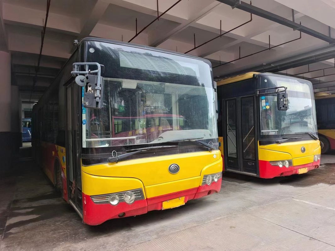 사용 된 CNG 버스 12m 87 여객 좌석과 독립적이지 않은 에어컨 장착
