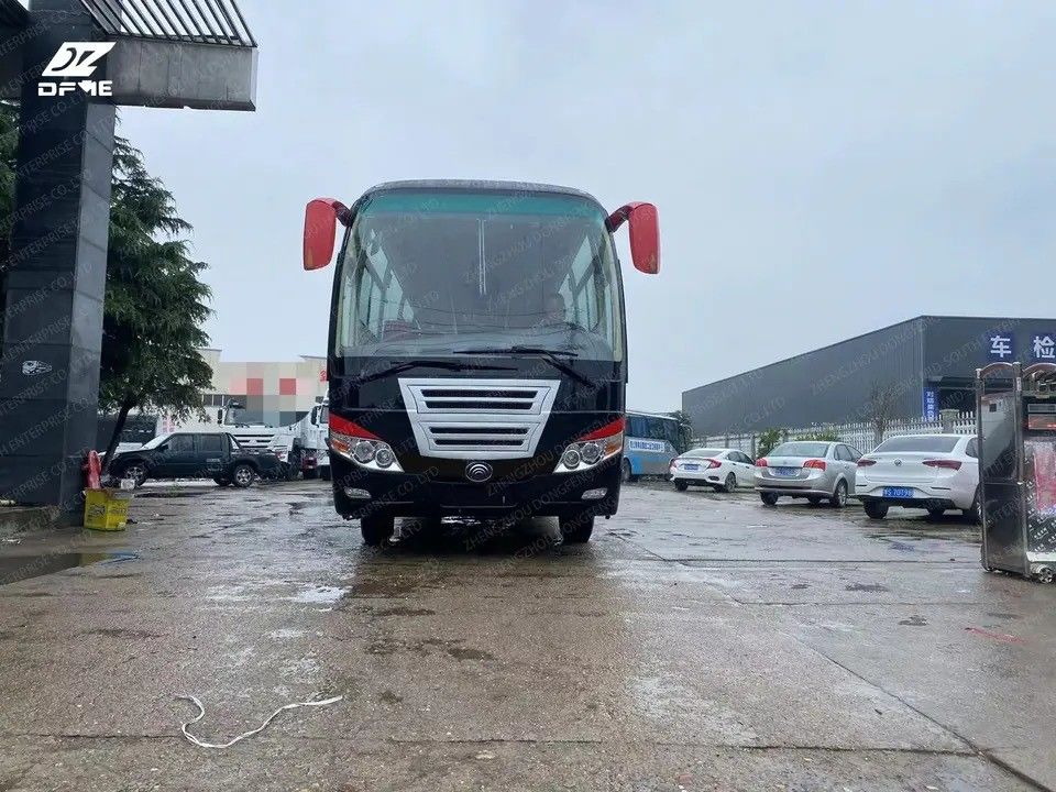55 좌석 아프리카 시장의 사용 된 코치 버스 4X2 LHD 드라이브 유형 및 최대 속도 100 Km/h
