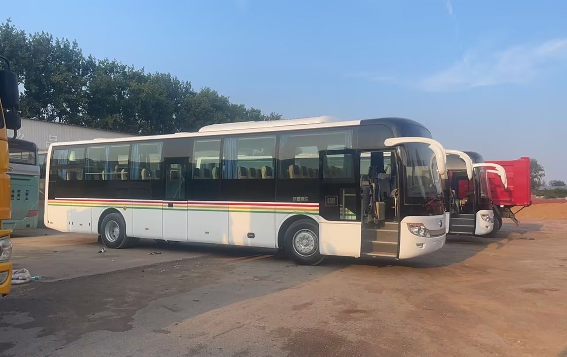 앞/후발단 mm 1750/1586 사용된 코치 버스 LHD 54 좌석 도시 승객 유동 버스
