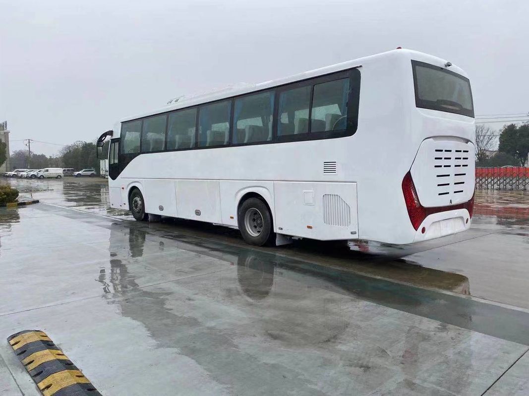 4GR 엔진 모델과 최대 속도 200 Km/h의 12m 50 좌석 사용 고급 코치 버스