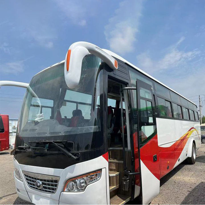 YC4E150-20 엔진 모델과 3290mm 전체 높이의 RHD 코치 버스 할인