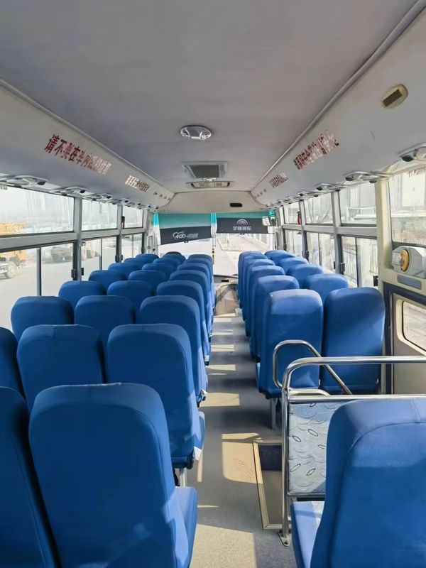 65 좌석 관광 럭셔리 사용 된 코치 버스 차시 모델 EQ6100KR4T 맥스.토크 800 Nm/rpm