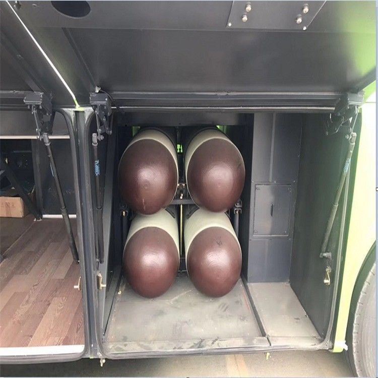 16500kg G.V.W 유차 엔진 디젤 45 좌석 사용 된 CNG 코치 버스 화장실