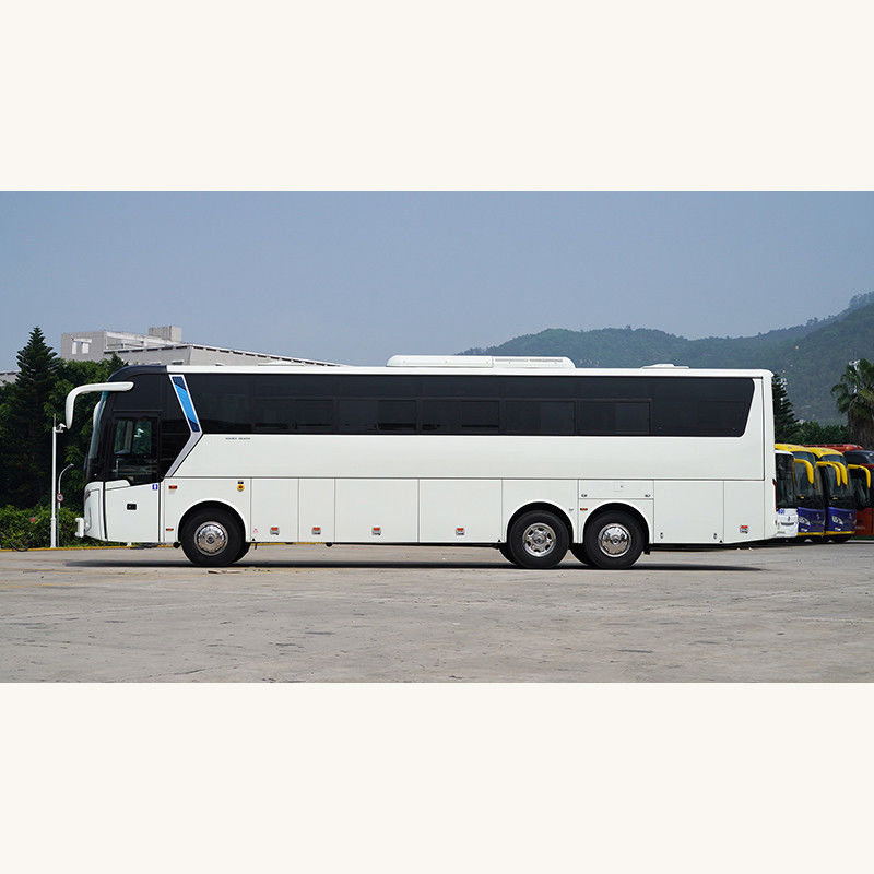 57 좌석 코치 사용 된 버스 6 8L 엔진 용량 및 G.V.W 15000kg