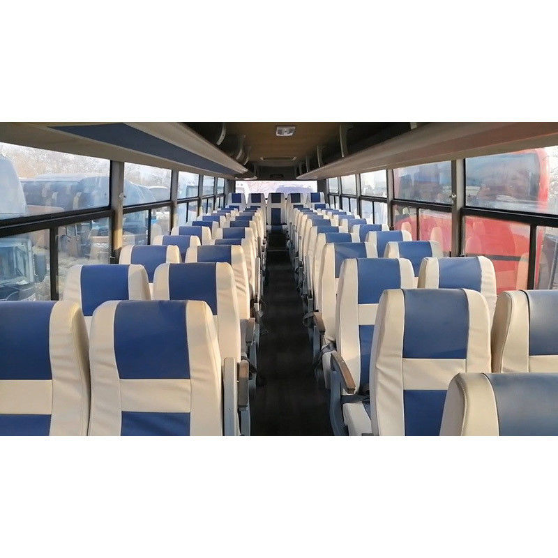 35석 럭셔리 코치 버스 2.7m3 수하물 부고 부피와 전체 폭 2430mm