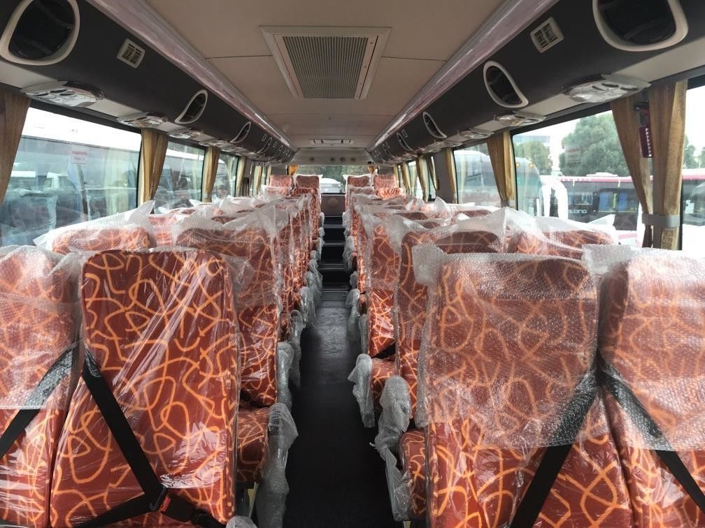 12000*2550*3830mm 사용 된 코치 버스 고급 RHD 버스 39 좌석과 2200rpm 등급 속도