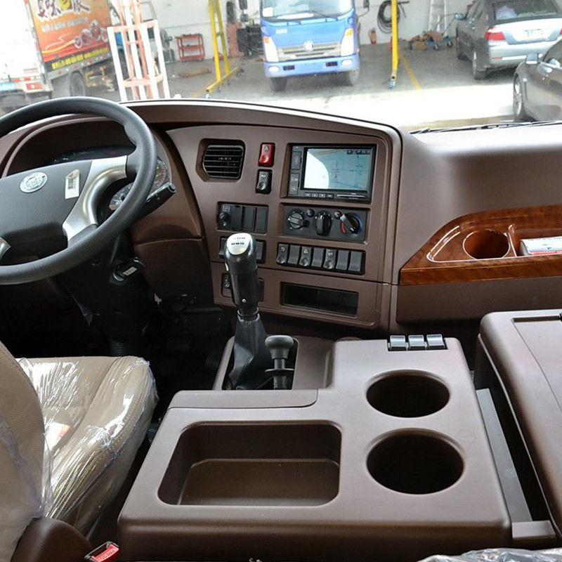310HP 사용 된 SINOTRUK 4x2 트랙터 트럭 트레일러 헤드 온라인 지원 및 터치 화면