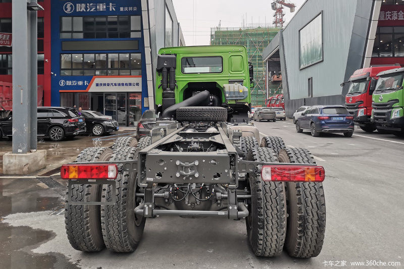 정상 운전석 Sinotruk Howo 371 hp 유로 2 수동 6X4 디젤 엔진 트럭 머리