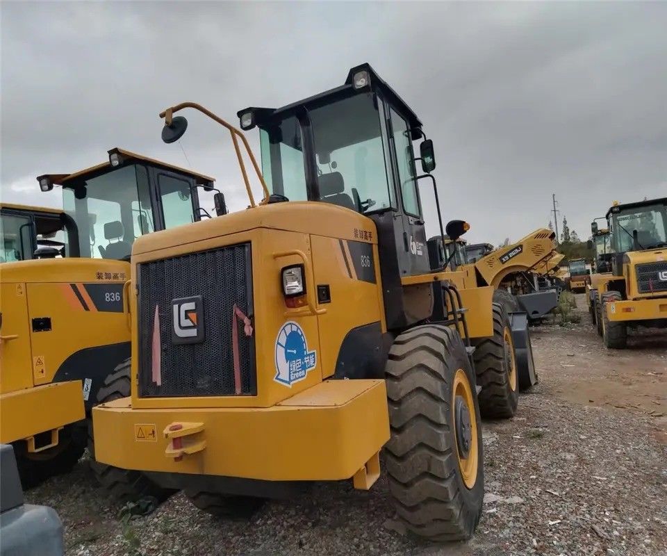 8000kg LIUGONG 836 Cat 전면 로더 기계 사용 된 로더 엔진 바퀴 로더