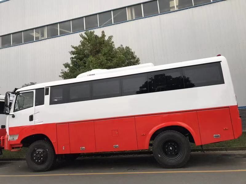 30 좌석 4X4 4WD 중형 버스 듀얼 서킷 풀 에어 브레이크 및 A/C 동펜 EQ6750ZT