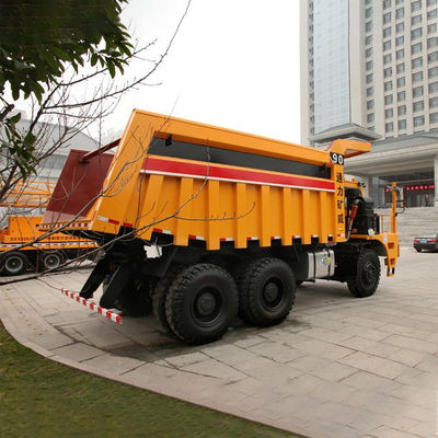 340hp 광산 덤프 트럭 500-600L 연료 탱크 용량 및 60-70 톤 부하 용량