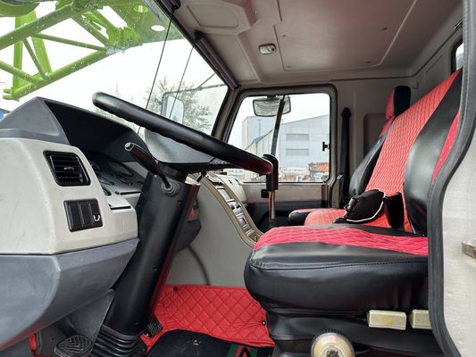 줌라인 ZTC800V 사용중인 80톤 트럭 크레인 80000kg 무게 8기통 디젤 엔진