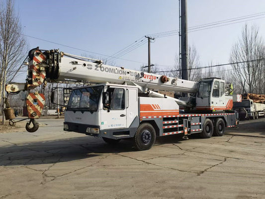 39m QY25V 사용 된 Zoomlion 25톤 트럭 크레인 최대 지점 리프팅 토크 980KN.m
