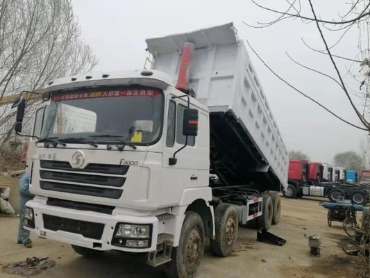 39000kg 구두 무게 샤크만 F3000 8x4 팅퍼 트럭 덤프 트럭 6.2-8m 화물 탱크 길이