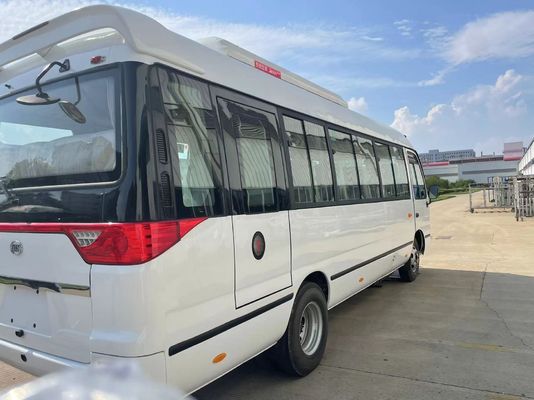타이어 모델 295/80R22.5 중고용 오버 30석 RHD 디젤 오버 버스 토요 타 버스 오버