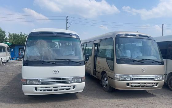 7m 30 좌석 토요 타 코스터 버스 엔진 용량 4L 전체 차원 mm 7725x2000x2600