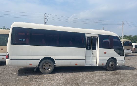 좋은 상태 30 좌석 사용 된 토요타 코스터 버스 G.V.W 5900kg 및 유로 3 배출량