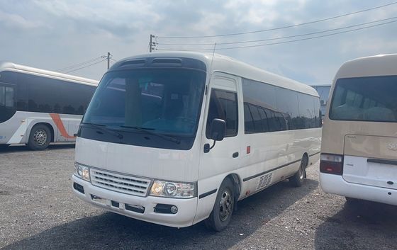 좋은 상태 30 좌석 사용 된 토요타 코스터 버스 G.V.W 5900kg 및 유로 3 배출량