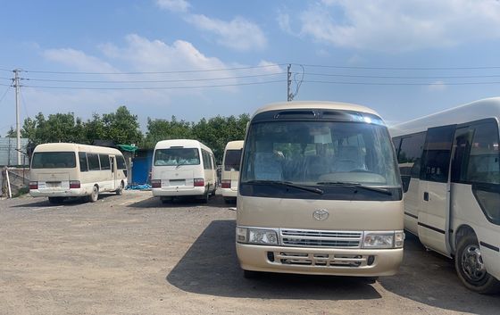 G.V.W 5900 kg 사용 된 디젤 30 좌석 토요타 코스터 버스 좋은 상태 EURO 3 배출
