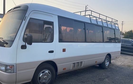 사용 된 디젤 30 좌석 토요타 코스터 버스 좋은 상태 LHD 7.00R16 타이어 G.V.W 5900 kg